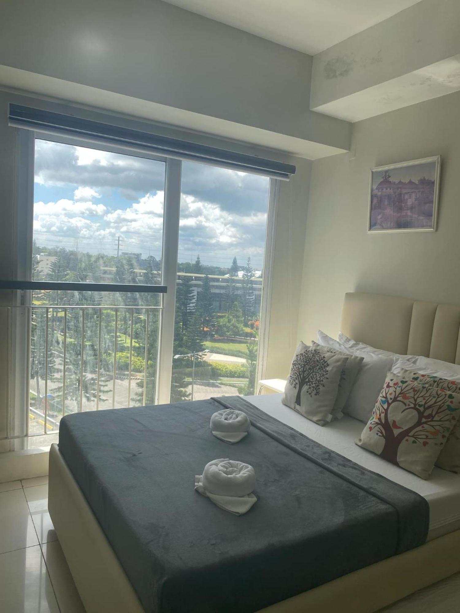 Wind And Sea At Wind Residences Tagaytay City Extérieur photo
